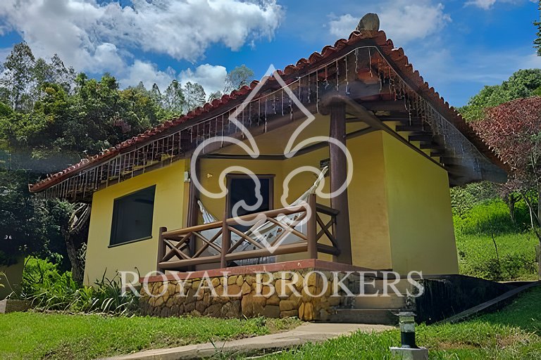 Chalé c/ vista p/ Serra, lareira, sauna e piscina