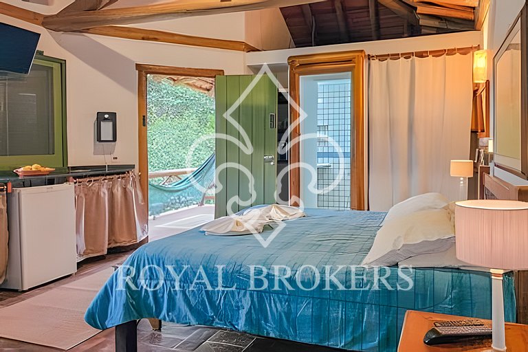Chalé p/ família com lareira, sauna e piscina