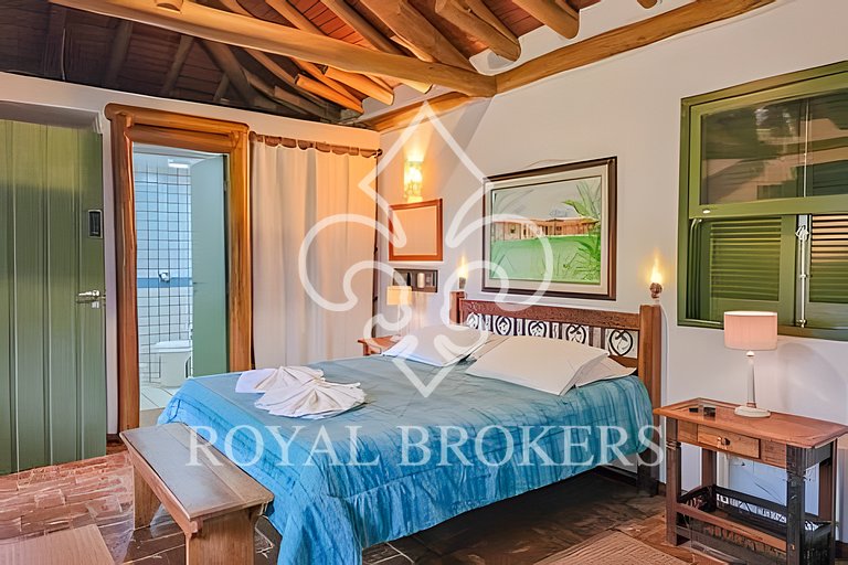 Chalé p/ família com lareira, sauna e piscina