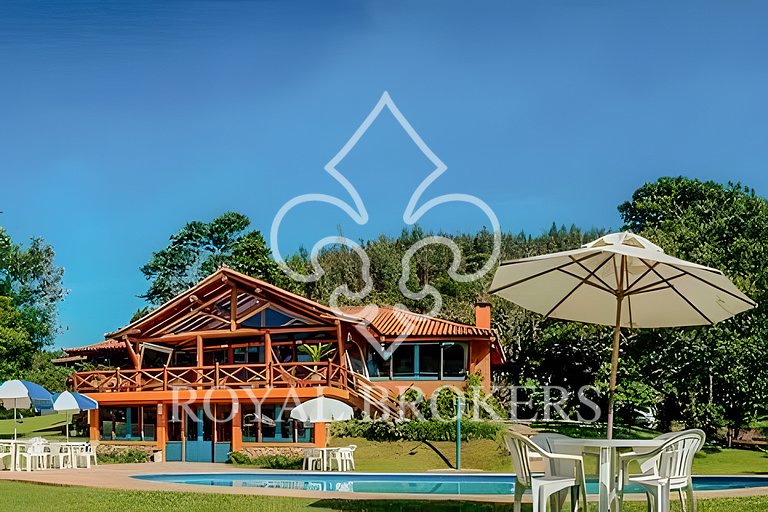 Chalé na serra, com lareira, sauna e piscina