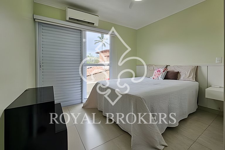 Apto prox. ao aquário Itaguá – 3 dorm. / 2 carros