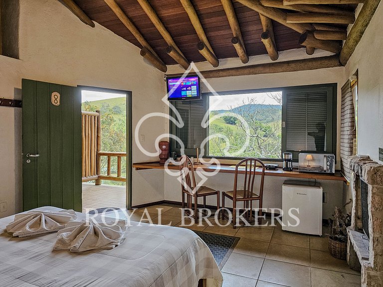 Chalé p/ casal com lareira, sauna e piscina