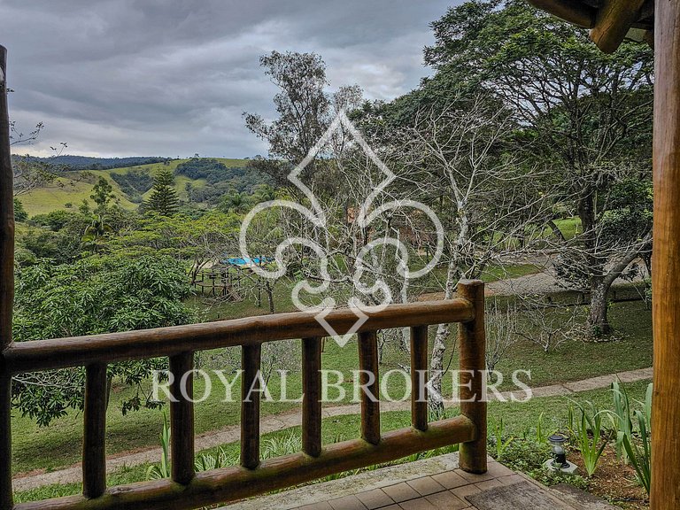 Chalé p/ casal com lareira, sauna e piscina