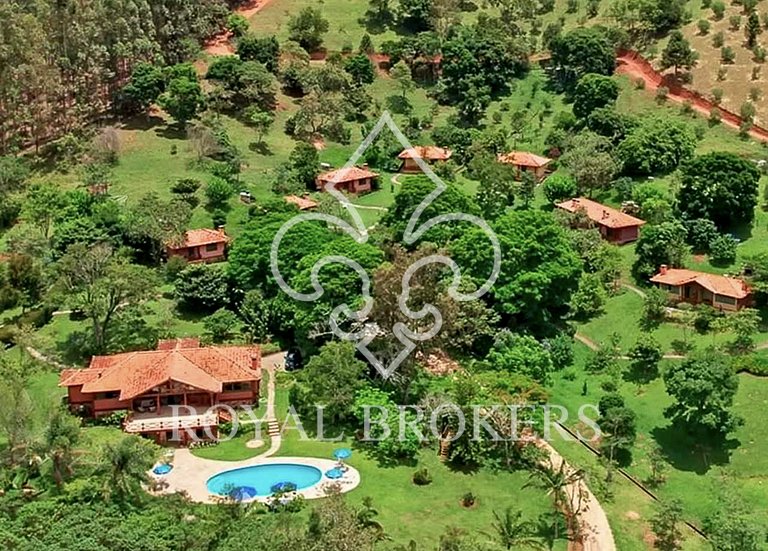 Chalé duplo com lareira, sauna e piscina