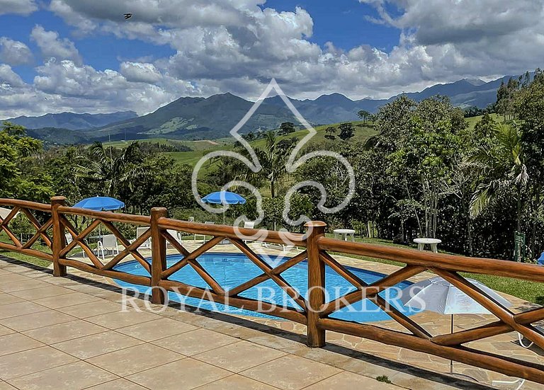 Chalé duplo com lareira, sauna e piscina